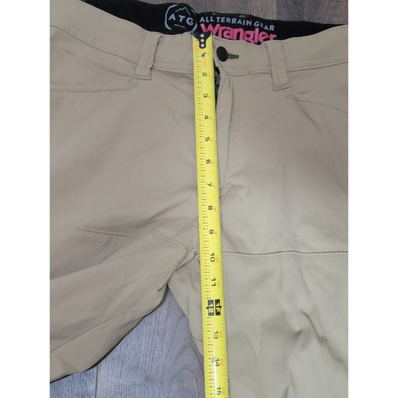 Wrangler ATG All Terrain Gear Pants Mens 32x30 Khaki‎ Outdoor Hiking - Picture 3 of 9